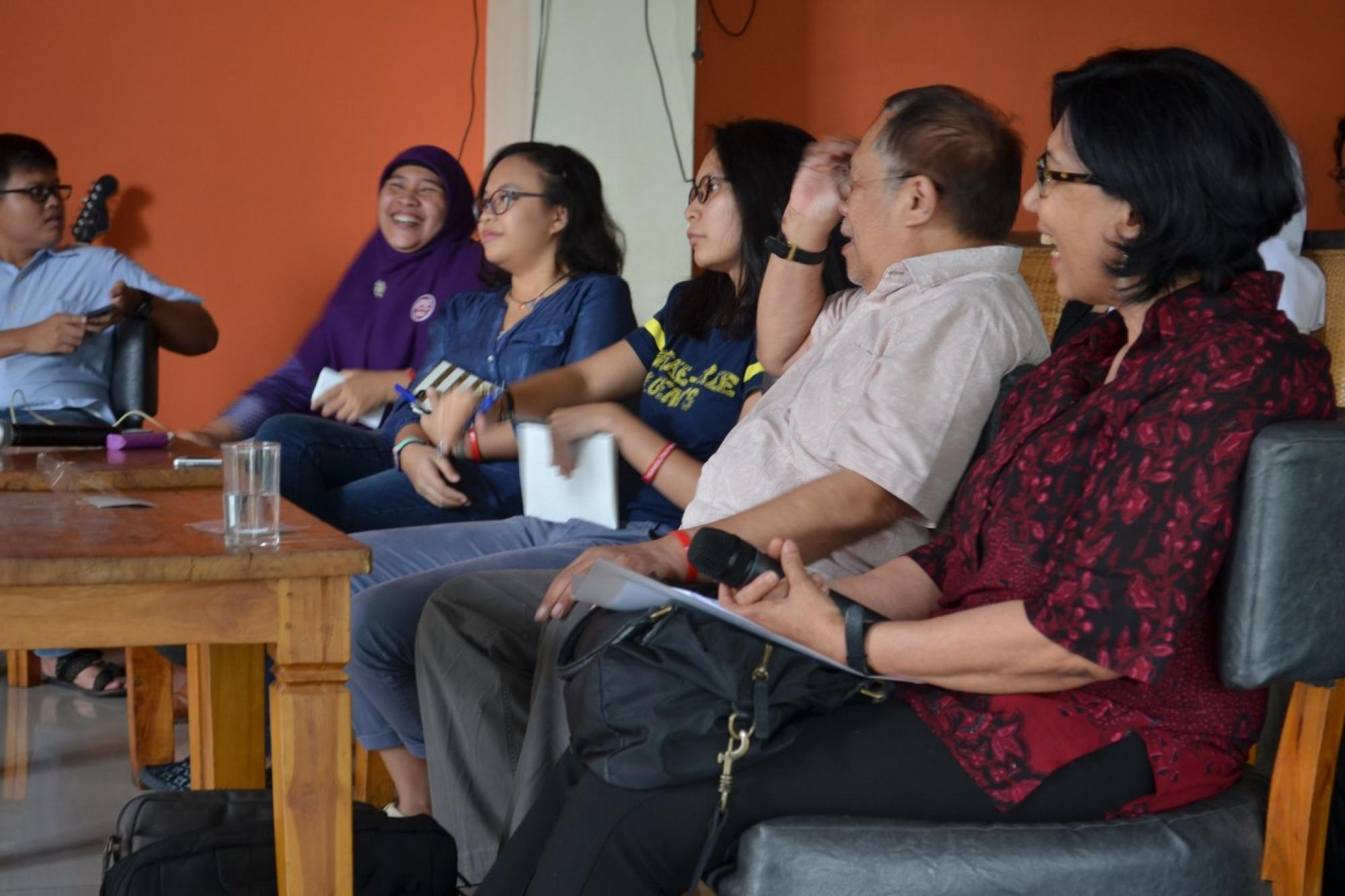 NGULIG (Ngobrol Lintas Generasi)